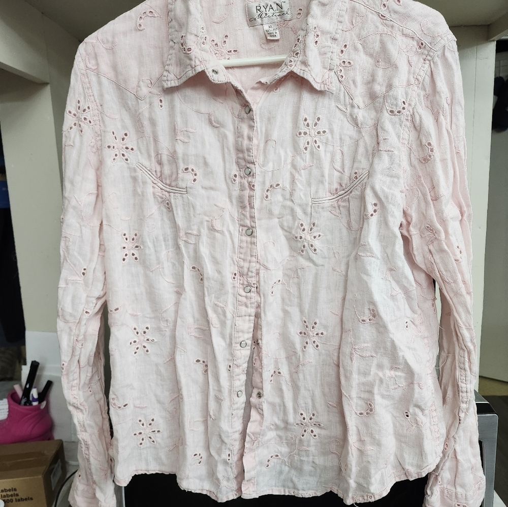Ryan Michael Women's Pink Linen Blouse